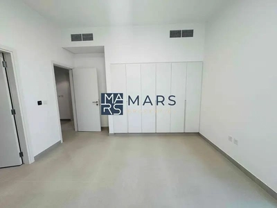 Brand new 4 bedroom corner unit with majlis in Robinia for rent just 195k-12