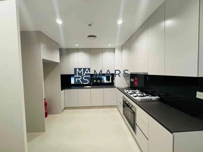 Brand new 4 bedroom corner unit with majlis in Robinia for rent just 195k-25