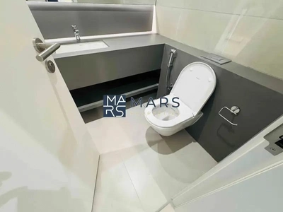 Brand new 4 bedroom corner unit with majlis in Robinia for rent just 195k-29