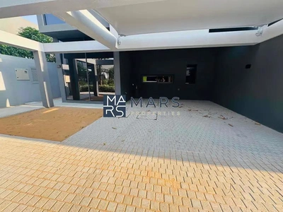 Brand new 4 bedroom corner unit with majlis in Robinia for rent just 195k-3