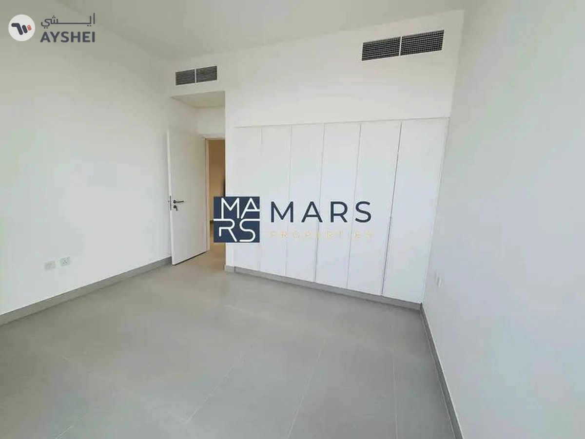 Brand new 4 bedroom corner unit with majlis in Robinia for rent just 195k-9-9