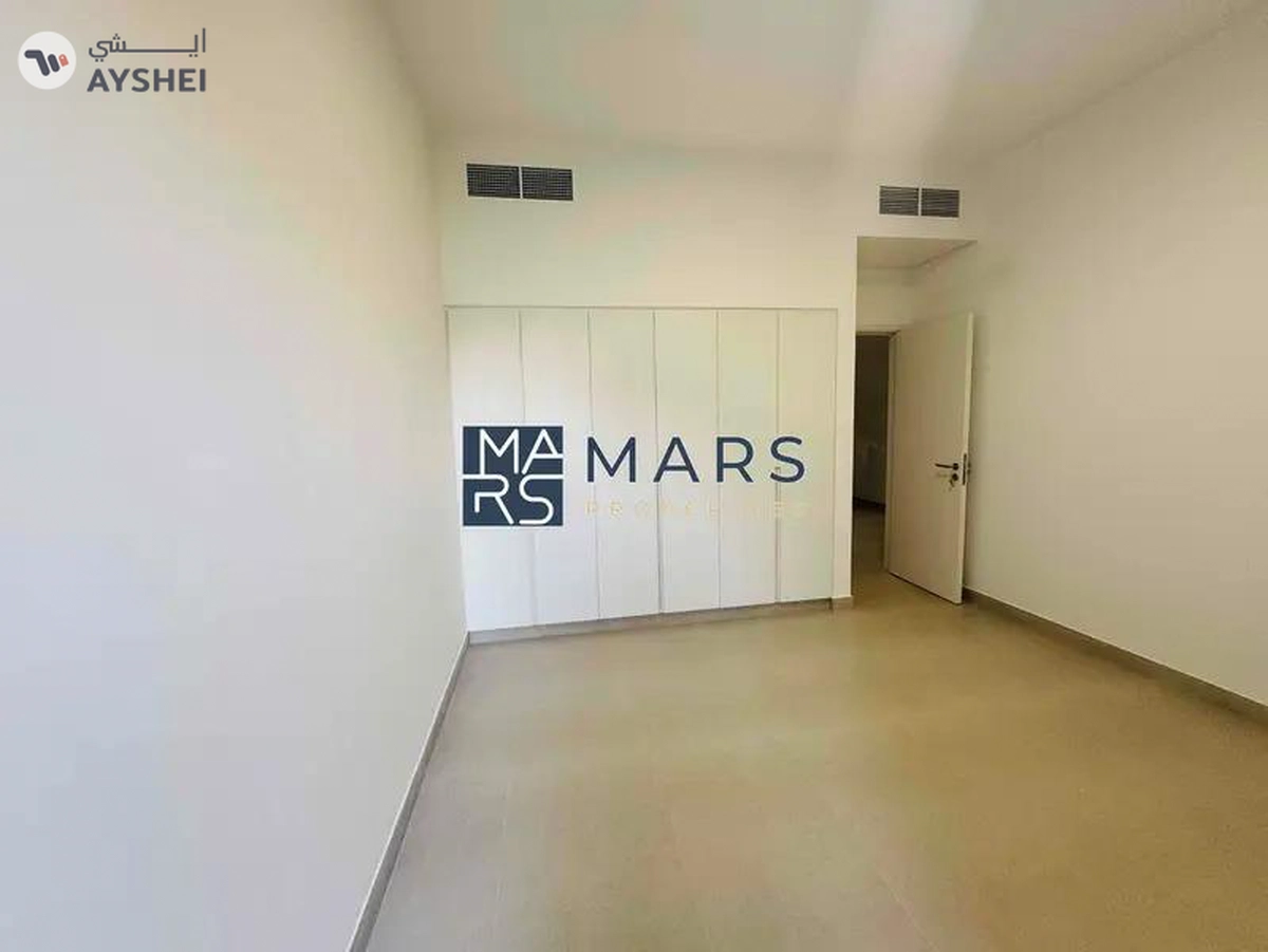 Brand new 4 bedroom corner unit with majlis in Robinia for rent just 195k-15-15