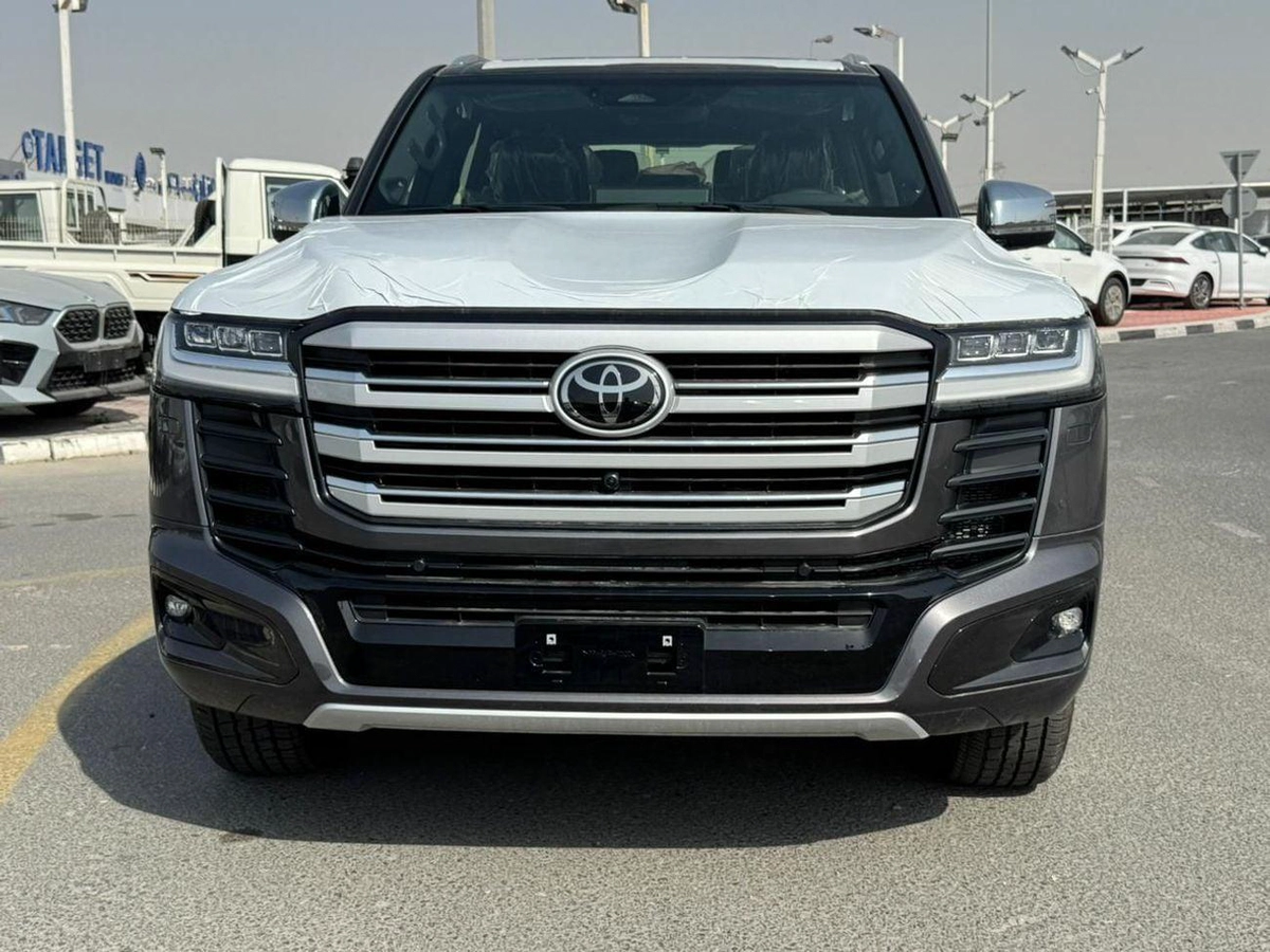 Toyota Land Cruiser VXR 3.5L HYBRID GCC-1-0