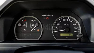 Toyota Land Cruiser 70 TOYOTA LAND CRUISER 76-16