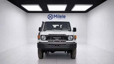 Toyota Land Cruiser 70 TOYOTA LAND CRUISER 76-1