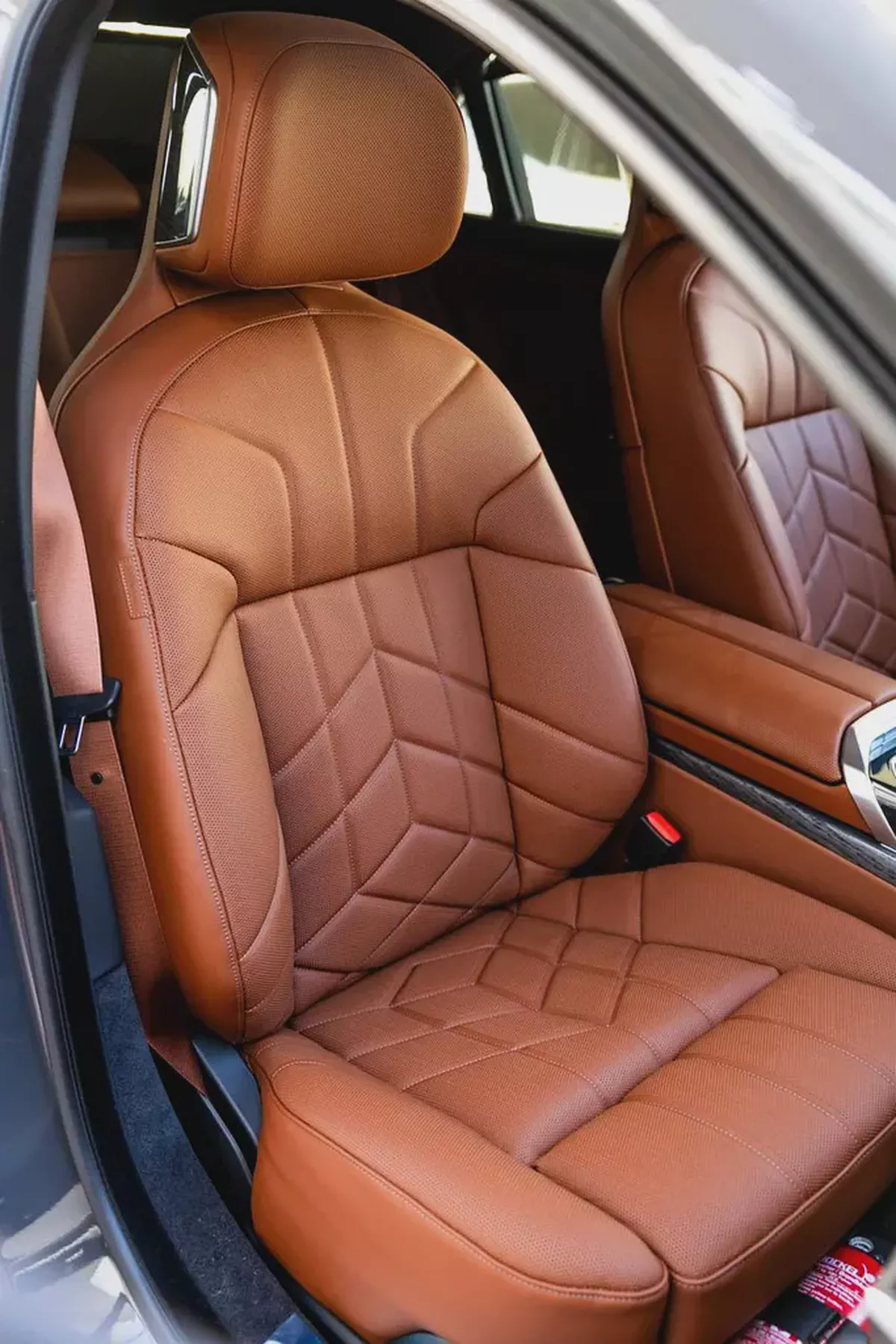 2026 BMW 735i Excellence | GCC Specs | 2,527 KM | 2 Years Warranty | AED 365,000-7-7
