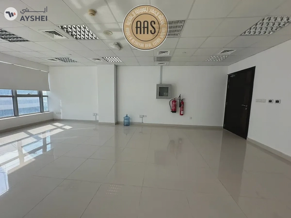 Luxurious Office For Rent With All Facilities