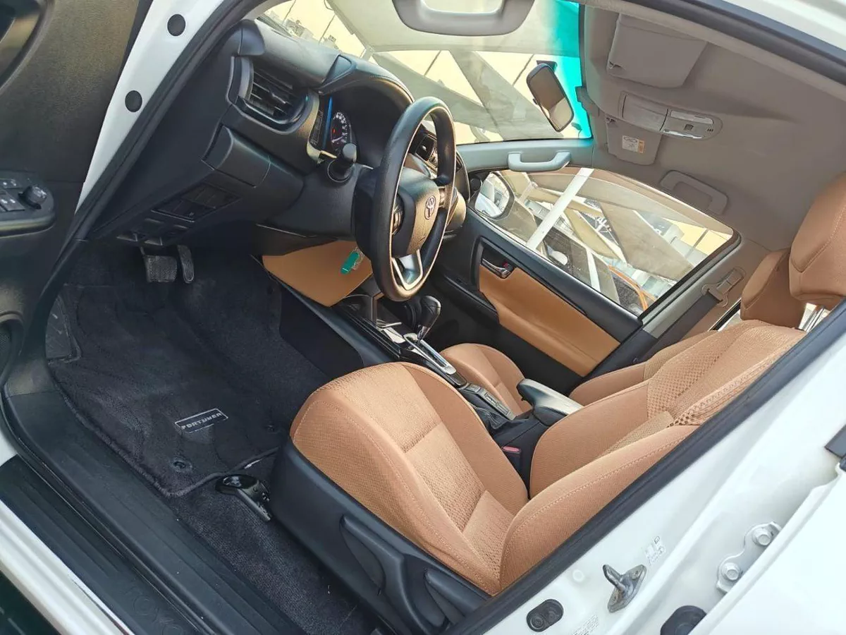 Toyota Fortuner EXR Toyota Fortuner EXR 2.7L (160 HP) MY2021 GCC-4-0