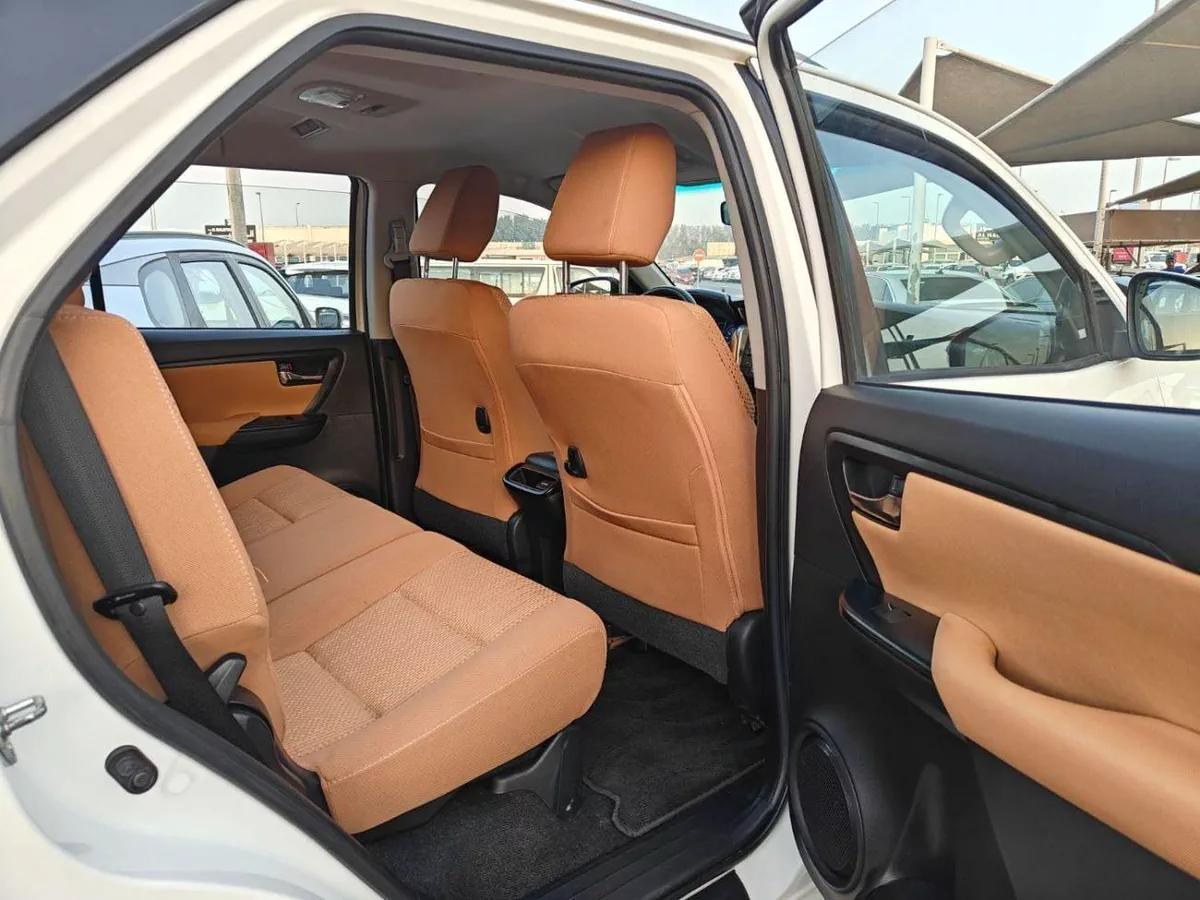 Toyota Fortuner EXR Toyota Fortuner EXR 2.7L (160 HP) MY2021 GCC-8-0