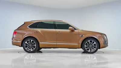 2017 Bentley Bentayga Signature | GCC Specs | Fully Maintained-1