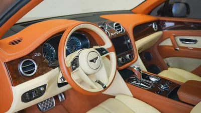 2017 Bentley Bentayga Signature | GCC Specs | Fully Maintained-3