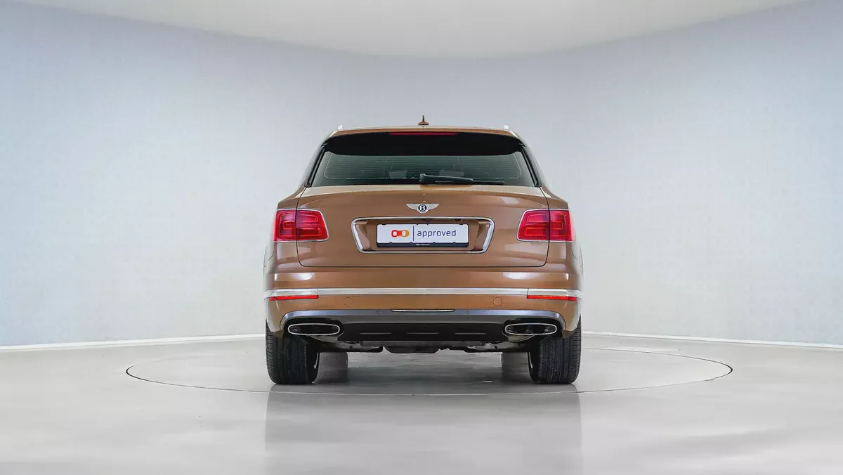 2017 Bentley Bentayga Signature | GCC Specs | Fully Maintained-8-8