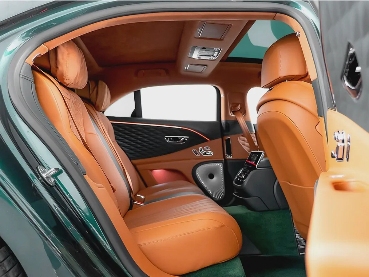 14,200 AED / 60 months | 20% DP | 2023 Bentley Flying Spur V8 / Bentley Warranty and Service Contrac-15-15
