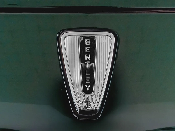 14,200 AED / 60 months | 20% DP | 2023 Bentley Flying Spur V8 / Bentley Warranty and Service Contrac