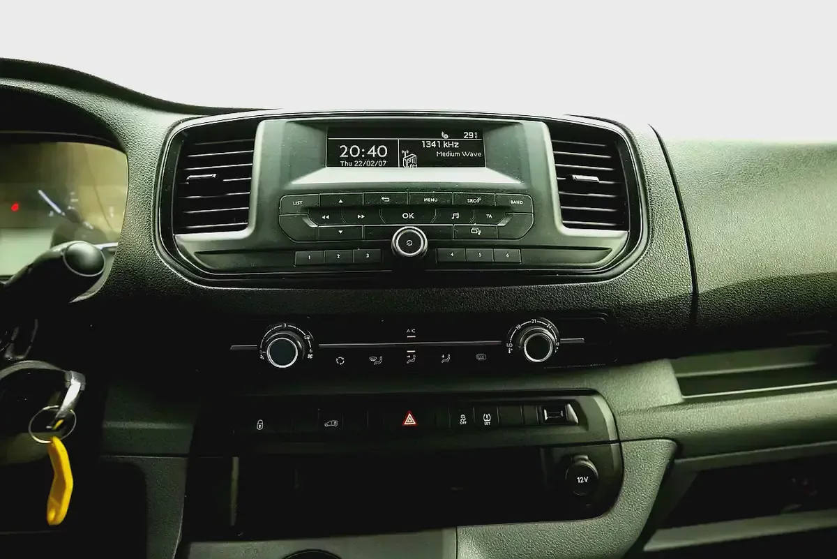 Peugeot Expert | Delivery Van | Automatic Diesel | GCC Specs | Ref#P01949-12-12
