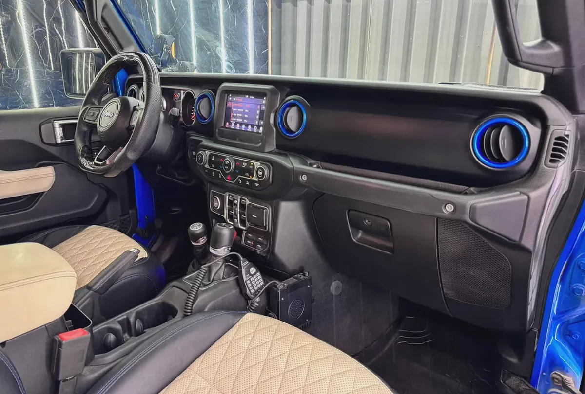 2020 Jeep Gladiator Sport 4x4 | Jeepers Edition | GCC | Well Maintained-9-9
