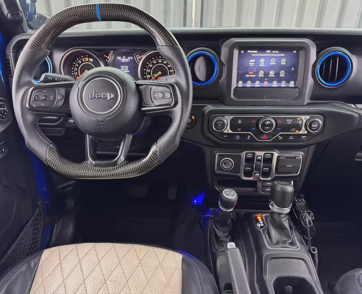 2020 Jeep Gladiator Sport 4x4 | Jeepers Edition | GCC | Well Maintained-15-15