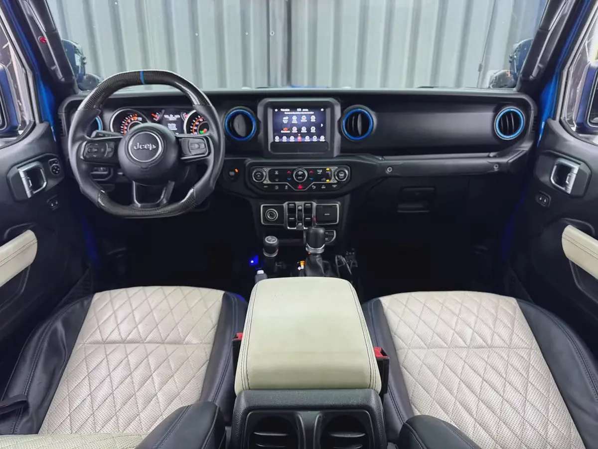 2020 Jeep Gladiator Sport 4x4 | Jeepers Edition | GCC | Well Maintained-16-16