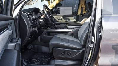 RAM 1500 BIGHORN-5