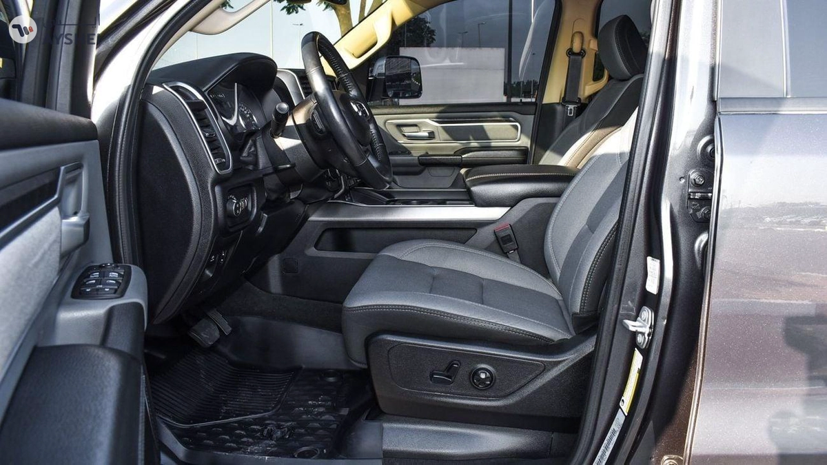 RAM 1500 BIGHORN-5-5
