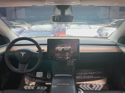 Tesla model Y Long Range 2022 GCC Under Warranty From Tesla-12