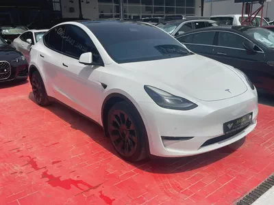 Tesla model Y Long Range 2022 GCC Under Warranty From Tesla-2