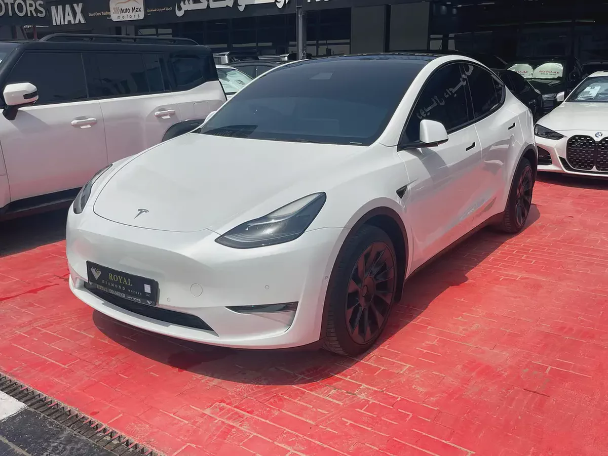 Tesla model Y Long Range 2022 GCC Under Warranty From Tesla