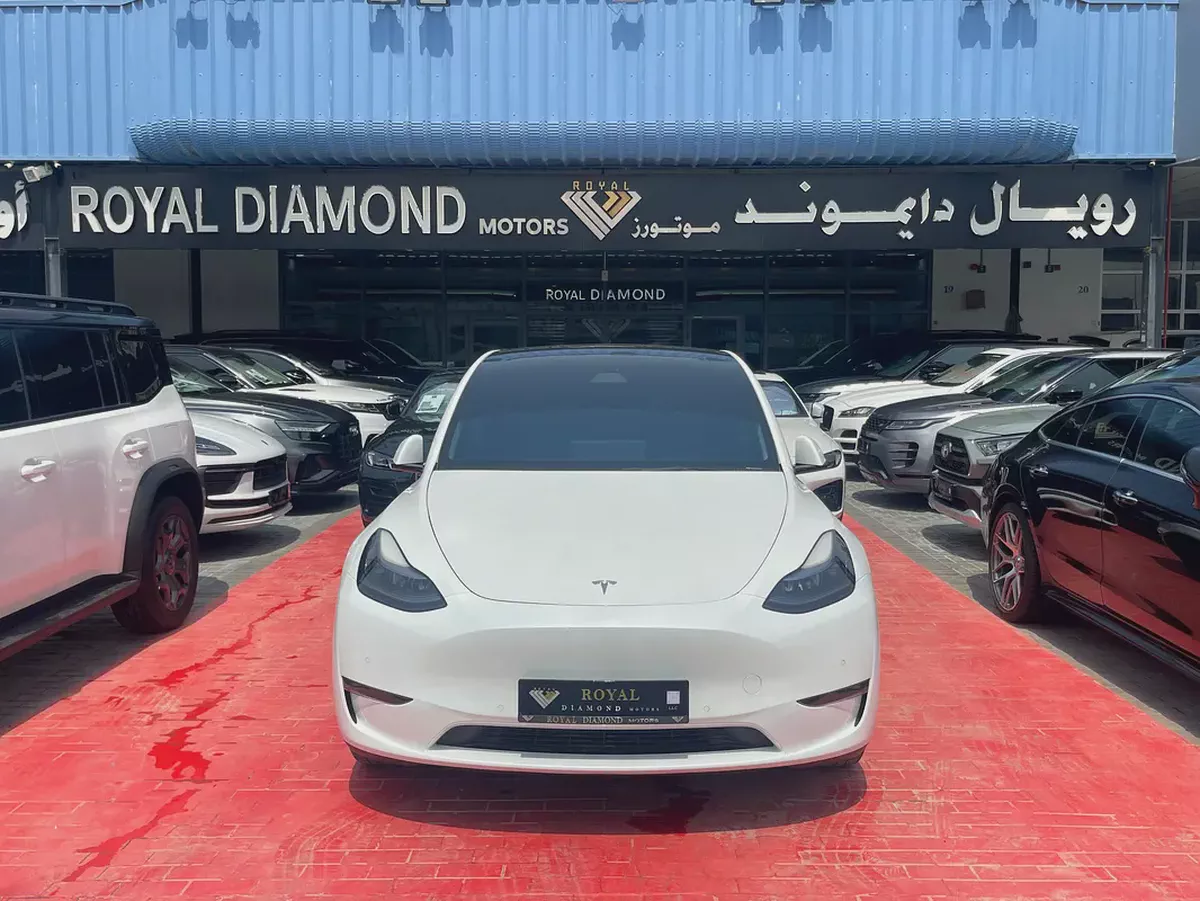 Tesla model Y Long Range 2022 GCC Under Warranty From Tesla-1-1
