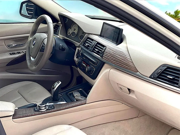 BMW | 3 SERIES | 328i Modern | ORIGINAL PAINT | FREE ACCIDENT | LOW MILEAGE