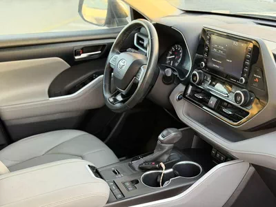Toyota Highlander  2020 Toyota Highlander Full Option 3.5L V6 - SunRoof - Full Radar System - 7 Seater - Push Start-12