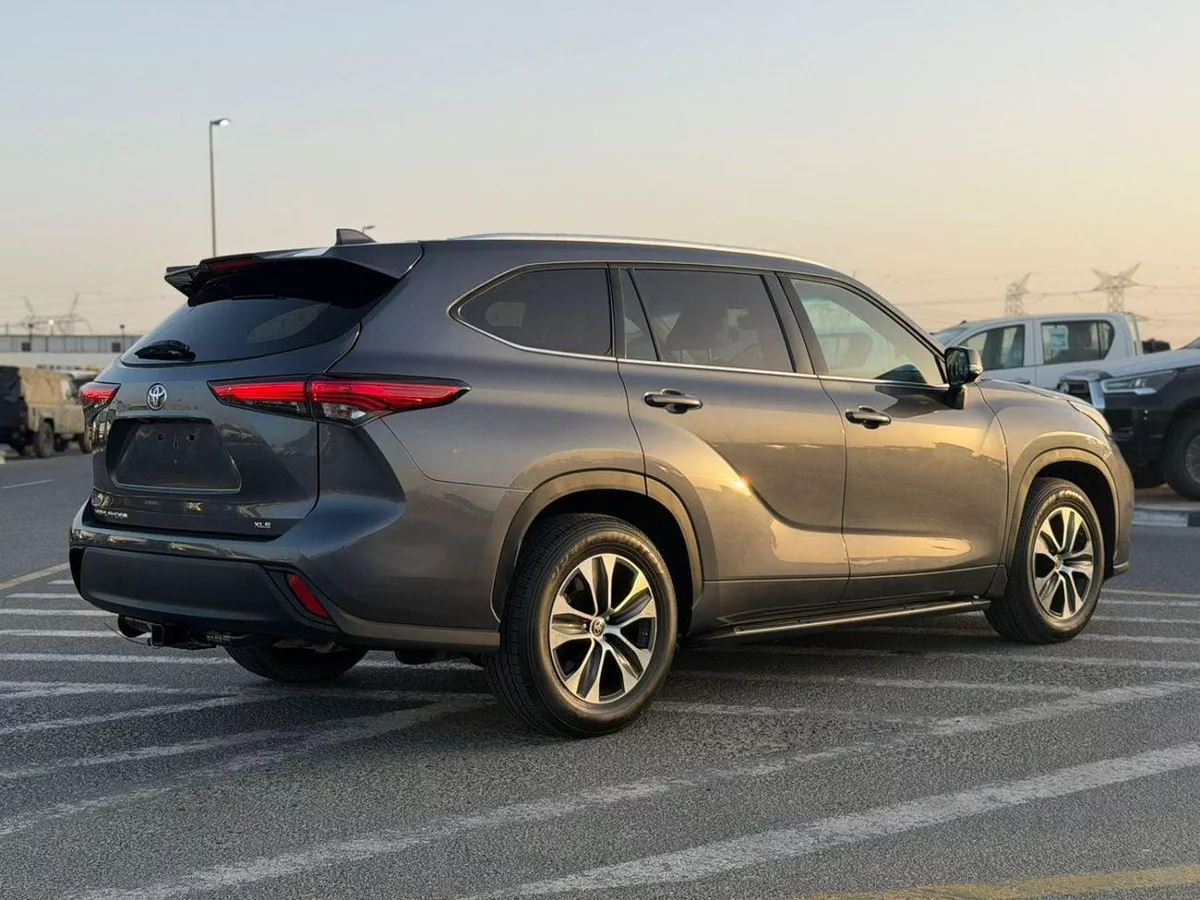 Toyota Highlander  2020 Toyota Highlander Full Option 3.5L V6 - SunRoof - Full Radar System - 7 Seater - Push Start-7-0