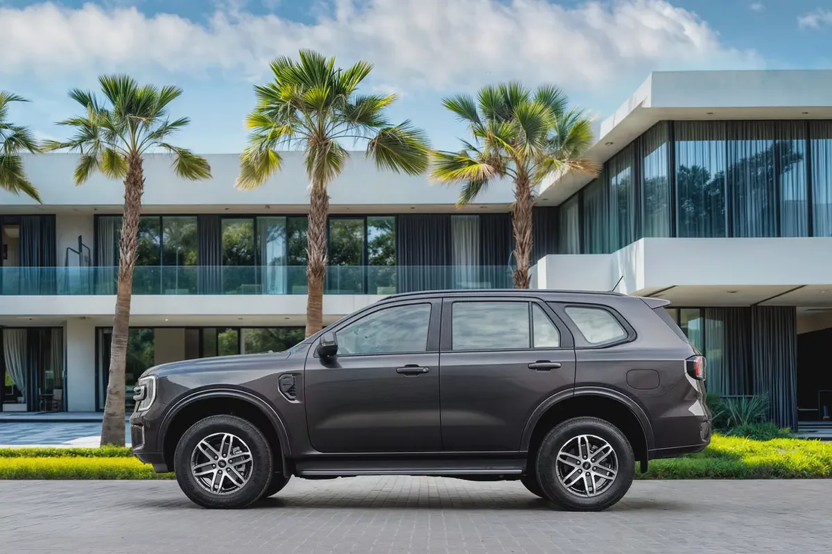 2,742 P.M |  Everest XLT | 0% Downpayment | FORD WARRANTY-1-1