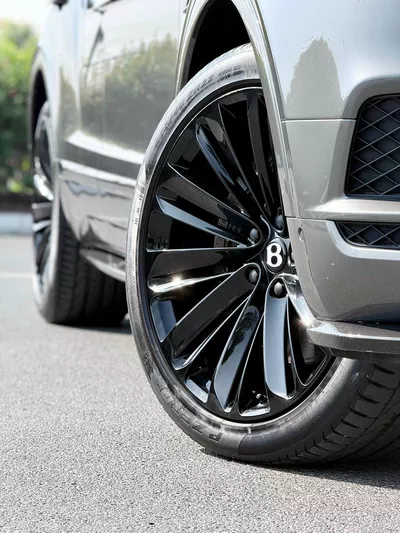 BENTLEY BENTAYGA W12 SPEED | GCC SPECS | CARBON FIBRE EDITION | YEAR: 2020-7