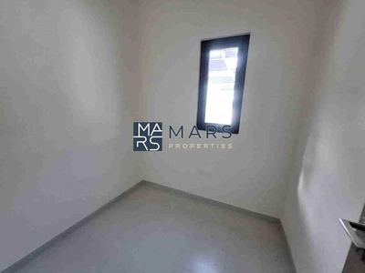 Brand new 3badroom Townhouse for rent in sustainable-9