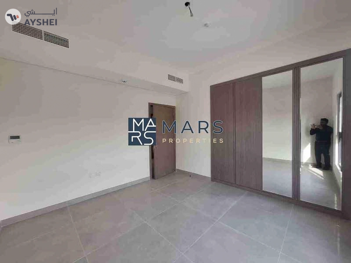 Brand new 3badroom Townhouse for rent in sustainable-2-2
