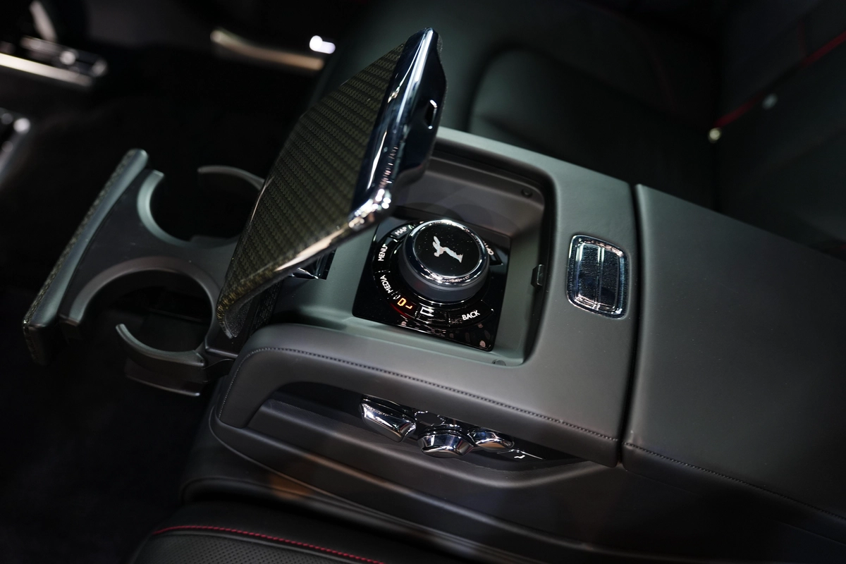 Rolls-Royce Ghost Black Badge