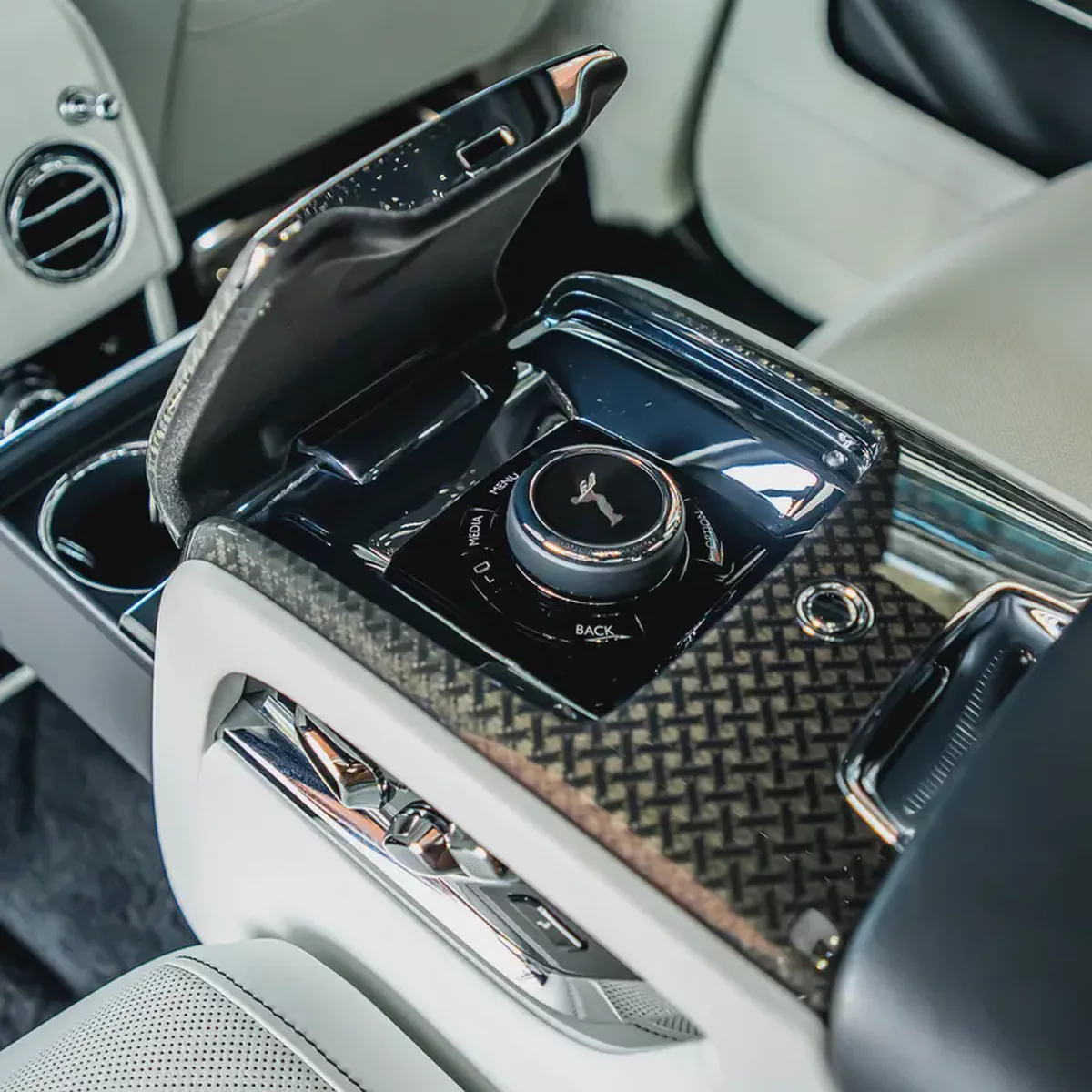 2021 Rolls-Royce Cullinan Black Badge ( MANSORY KIT ) DONE 67,000KM-11-11