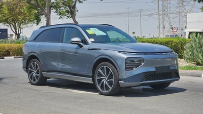 XPENG G9 (Grey Orange)-0