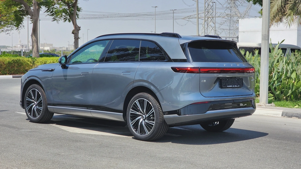 XPENG G9 (Grey Orange)-10-10