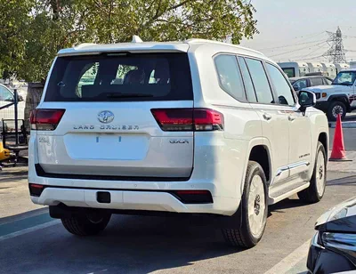 Toyota Land Cruiser GXR TWIN TURBO || 3.5L V6 PETROL | RR ENTERTAINMENT SCREEN | SUNROOF | FRONT PWR SEATS (CODE#GXR3M2)-4