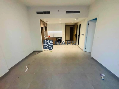 Luxury one bedroom 2 washroom for rent East village Al Jada just in 52k-4