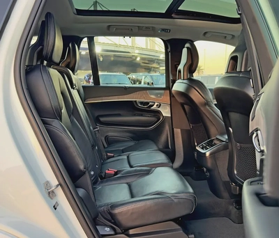 2022 Volvo XC90 B6, GCC Specifications-11