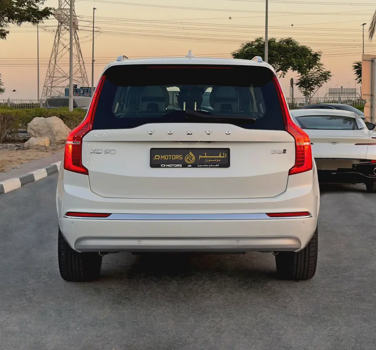 2022 Volvo XC90 B6, GCC Specifications