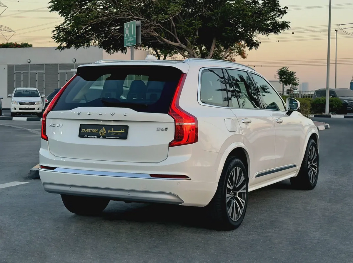 2022 Volvo XC90 B6, GCC Specifications