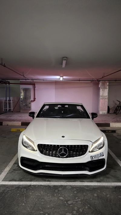 urgent sale MERCEDES BENZ C63 2017-7