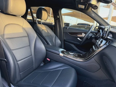 Mercedes-Benz GLC 300 4MATIC 2018 | American Specs | Pristine Condition-14