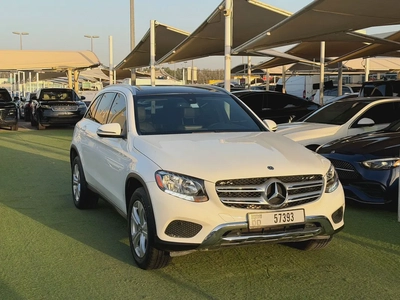 Mercedes-Benz GLC 300 4MATIC 2018 | American Specs | Pristine Condition-2