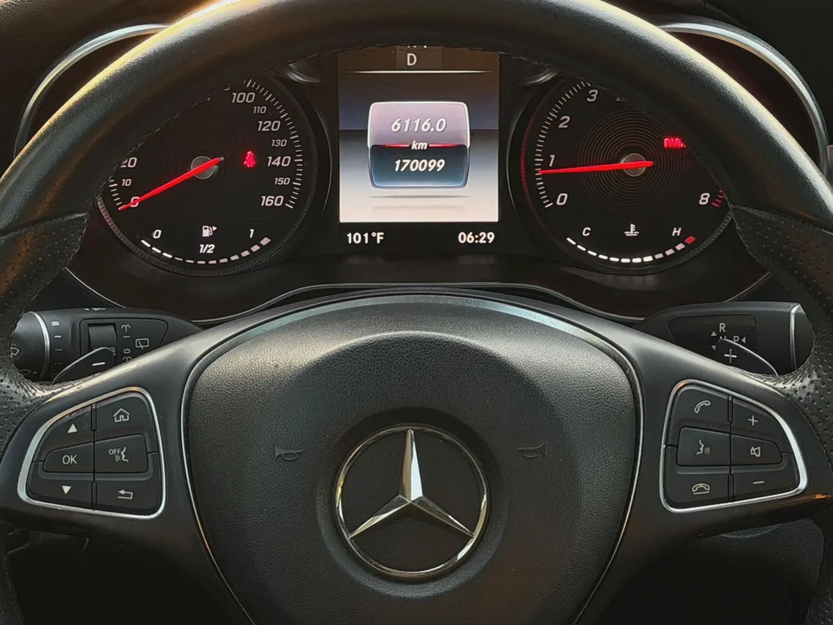 Mercedes-Benz GLC 300 4MATIC 2018 | American Specs | Pristine Condition-10-10