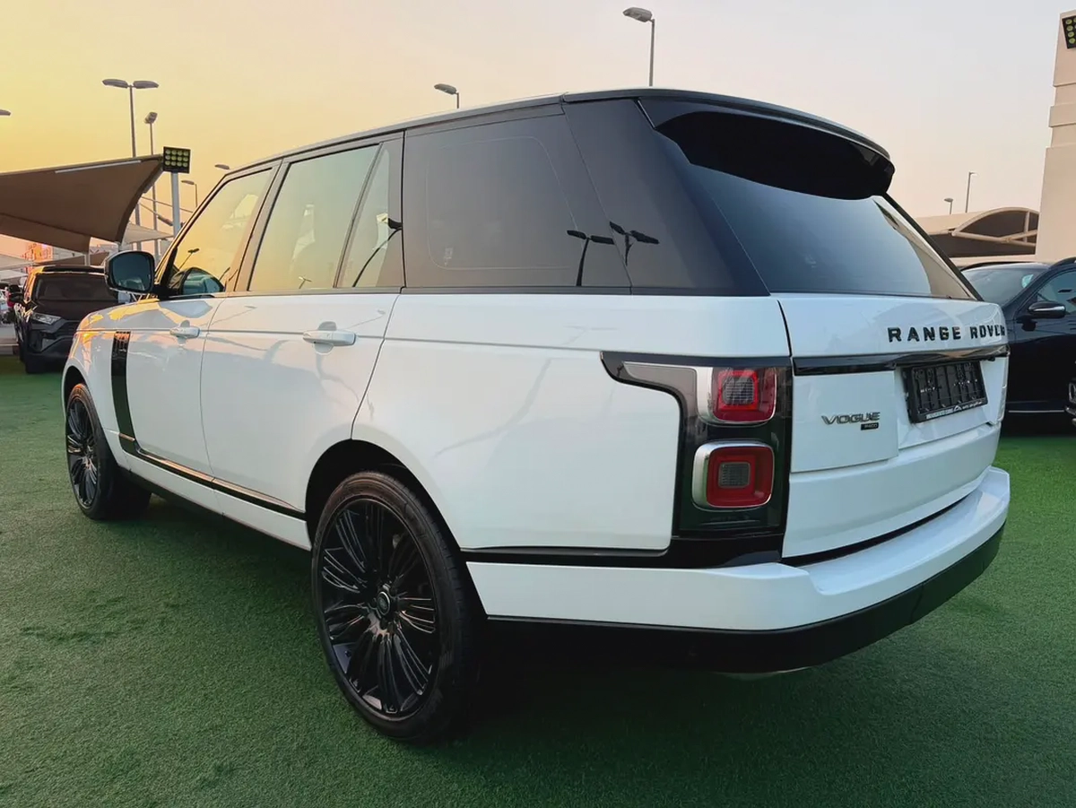 (2020) RANGE ROVER VOUGE //TURBO// GCC FULL OPTION -EXCELLENT CONDITION--6-6