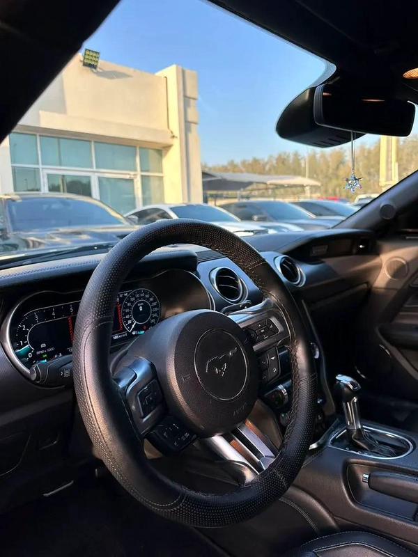 FORD MUSTANG GT 5.0 GCC PERFORMANCE 2018 ORIGINAL PAINT PERFECT CONDITION FULL SERVICE HISTORY